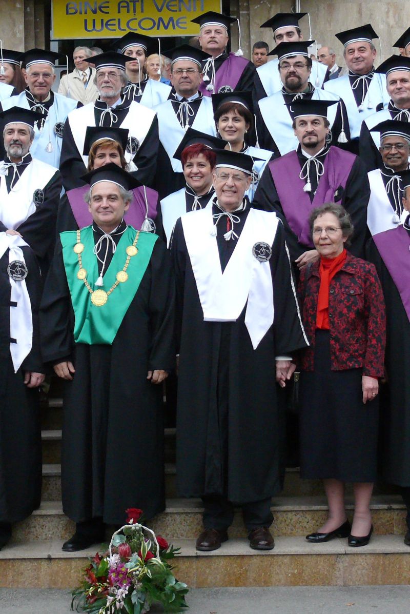 Professor Jules Janick, Ms Shirley Janick, Dean Radu Sestras 2