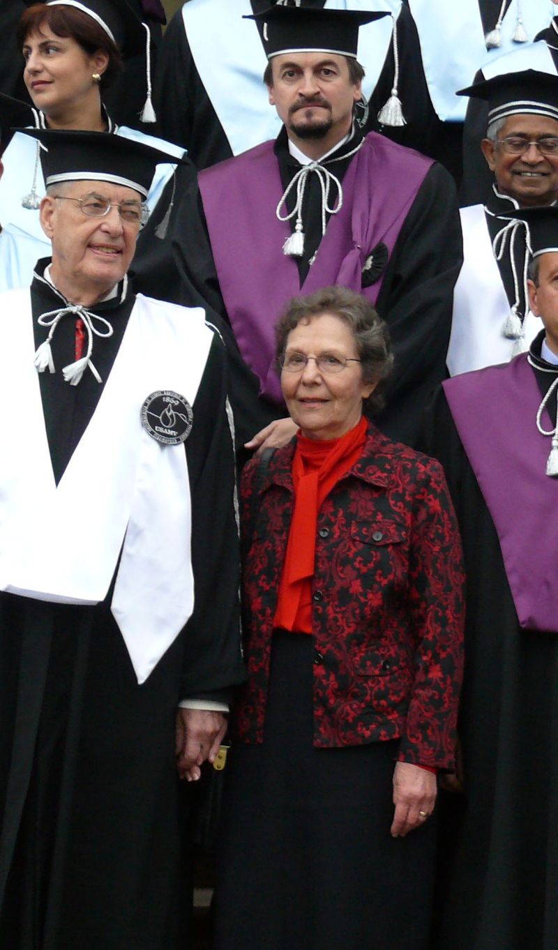 Professor Jules Janick, Ms Shirley Janick, Dean Radu Sestras